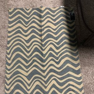 Brand new accent rugs